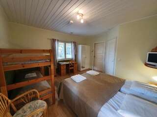 Отели типа «постель и завтрак» B&B Lomamokkila Савонлинна Семейный номер-4